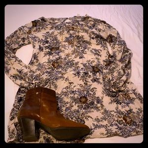 AE open sleeve dress